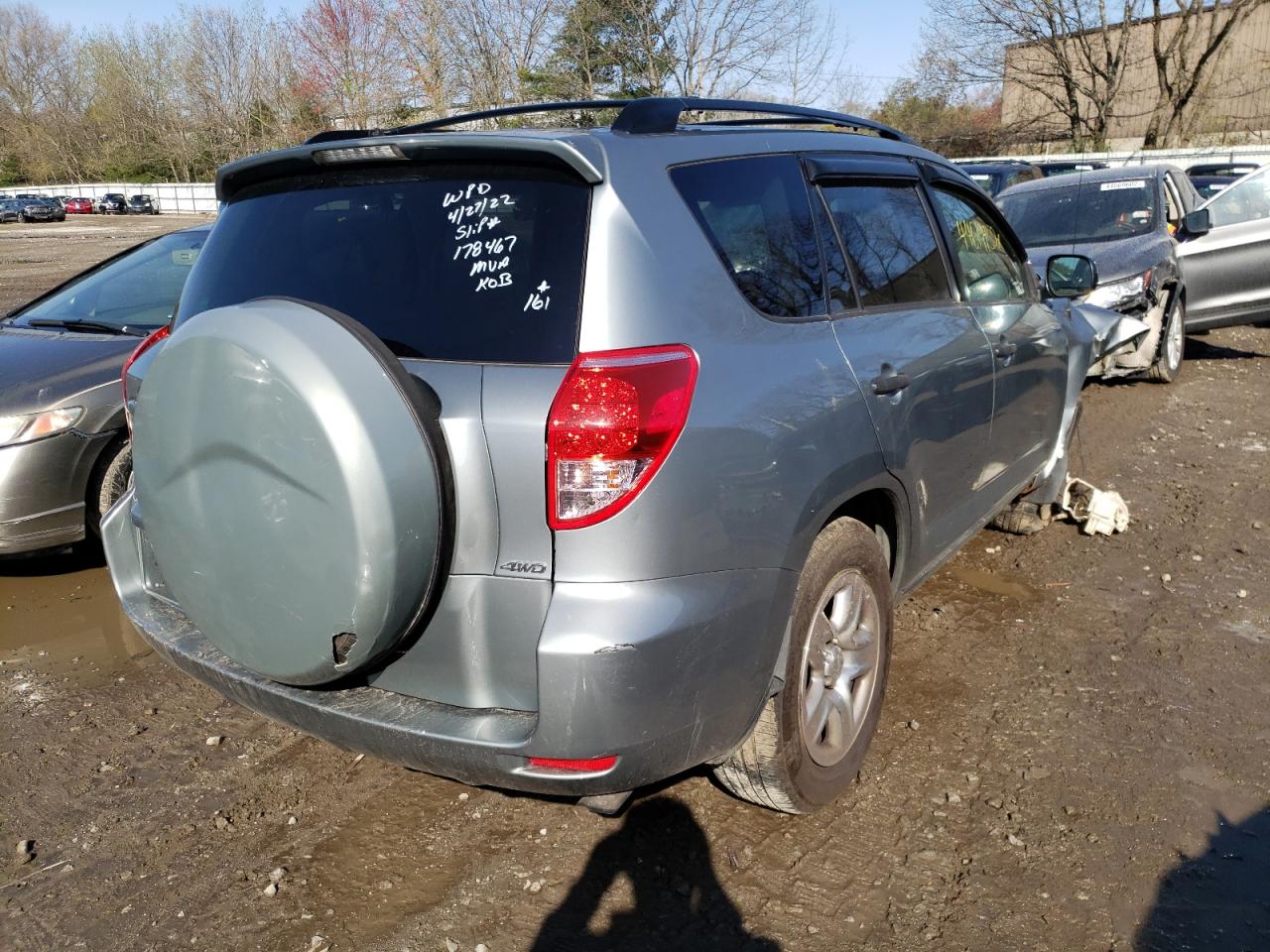 Photo 4 from auction – 2006 TOYOTA RAV4 with VIN JTMBD33V866010240