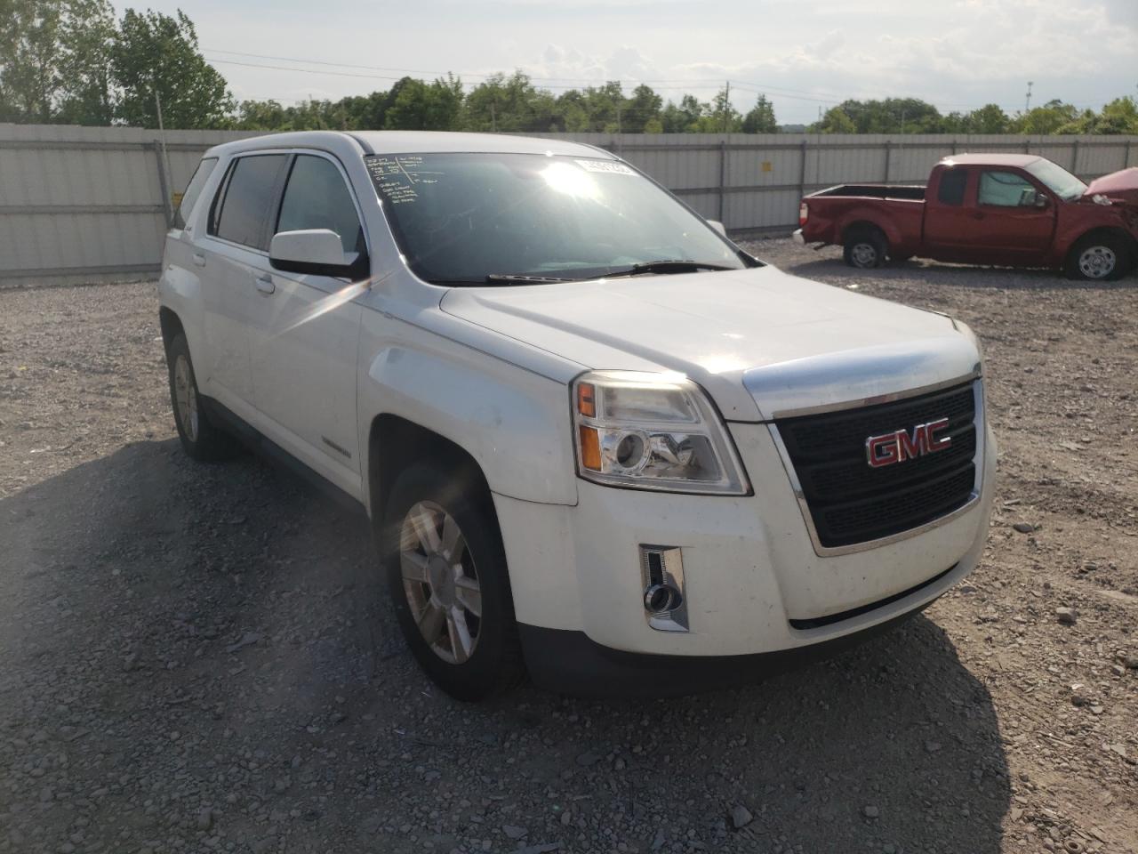 GMC TERRAIN SL 2013 with VIN 2GKALMEK1D6108738 - Photo from auction