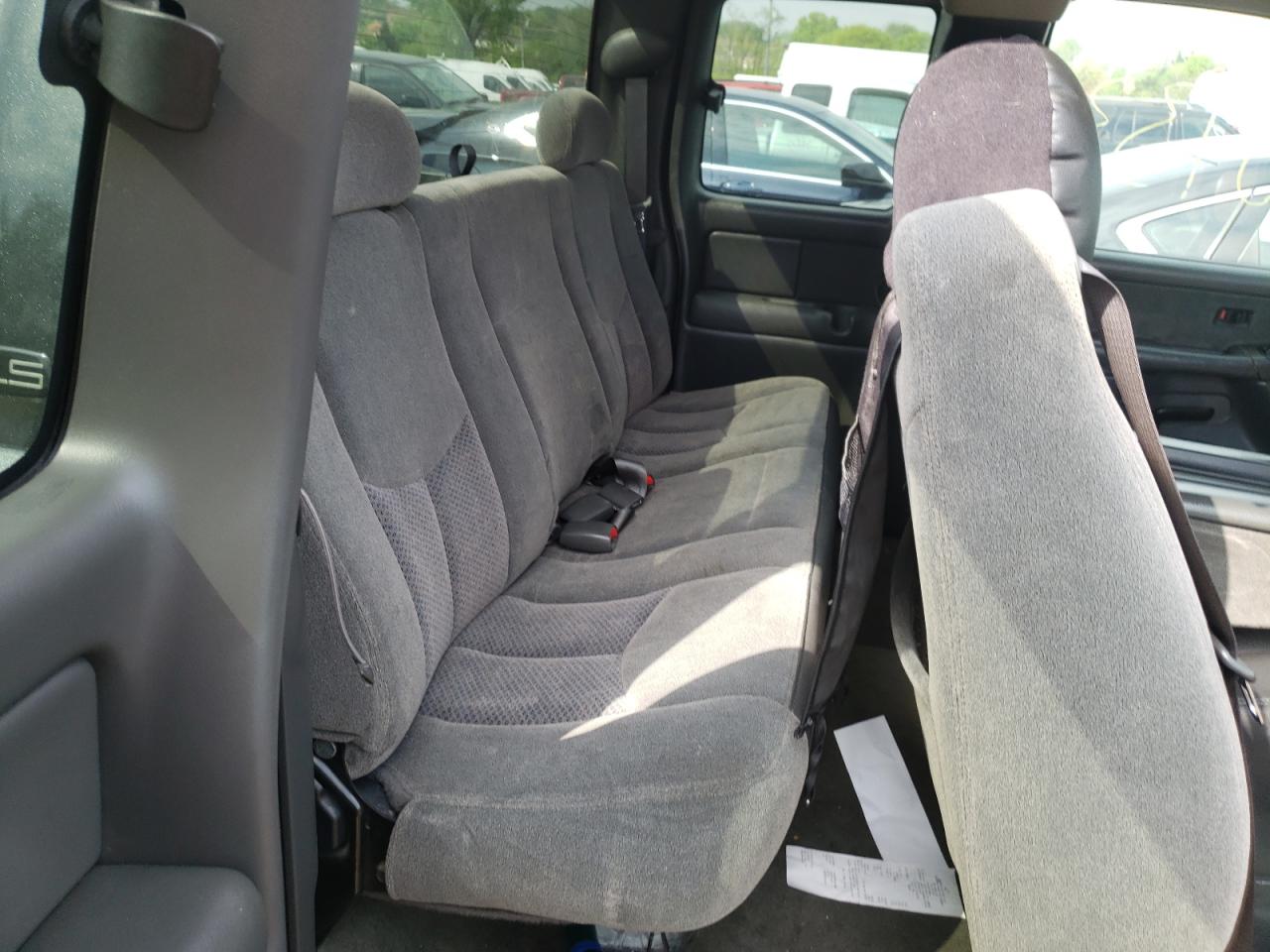 Photo 6 from auction – 2003 CHEVROLET SILVRDO LT with VIN 2GCEC19T131160137