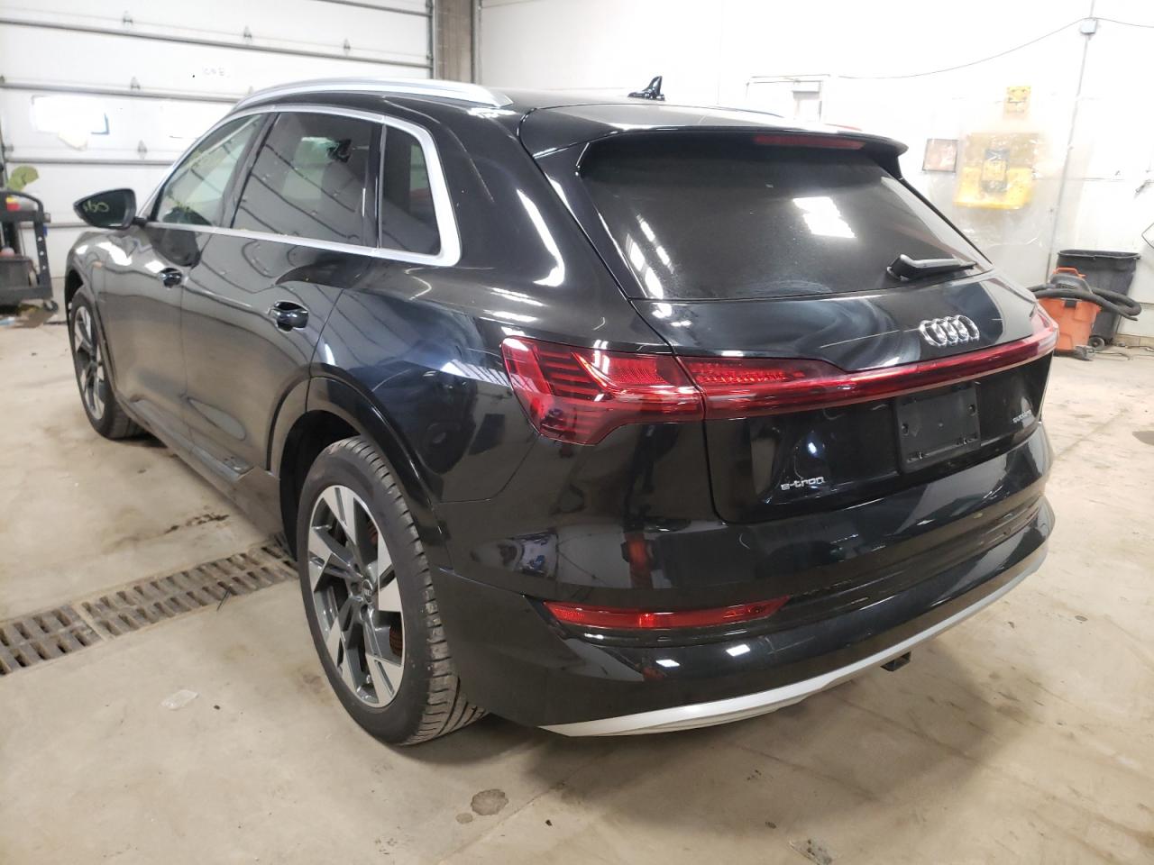 Photo 3 from auction – 2021 AUDI E-TRON PRE with VIN WA1AAAGE0MB023212