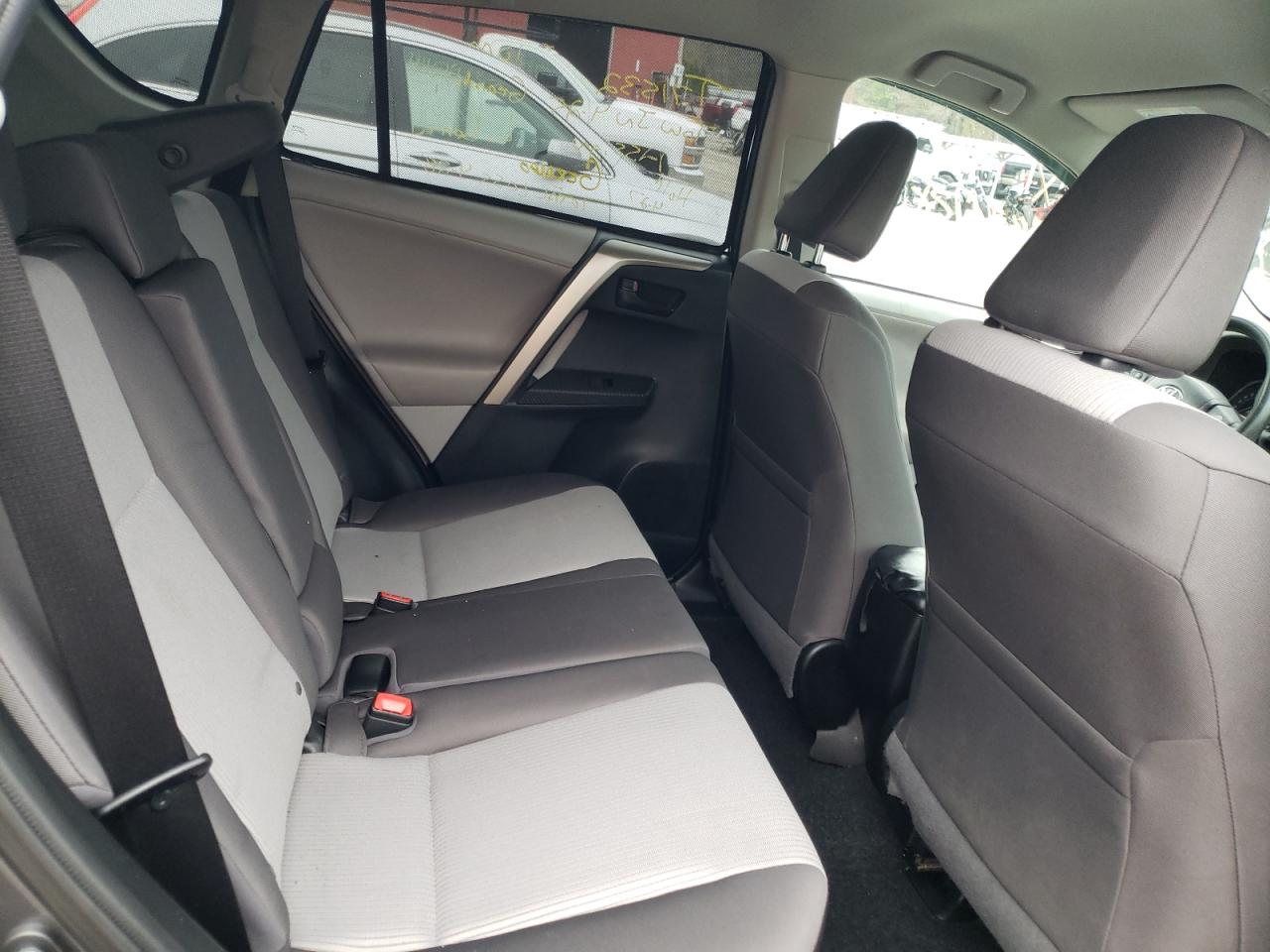 Photo 6 from auction – 2013 TOYOTA RAV4 LE with VIN 2T3BFREV7DW123554