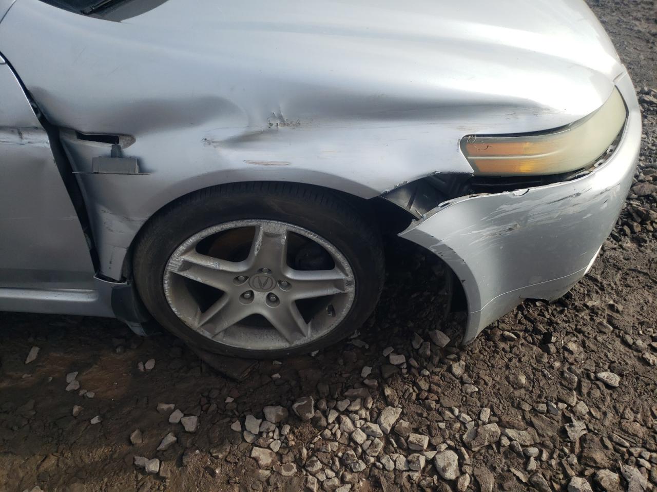Photo 9 from auction – 2004 ACURA TL with VIN 19UUA66204A028280