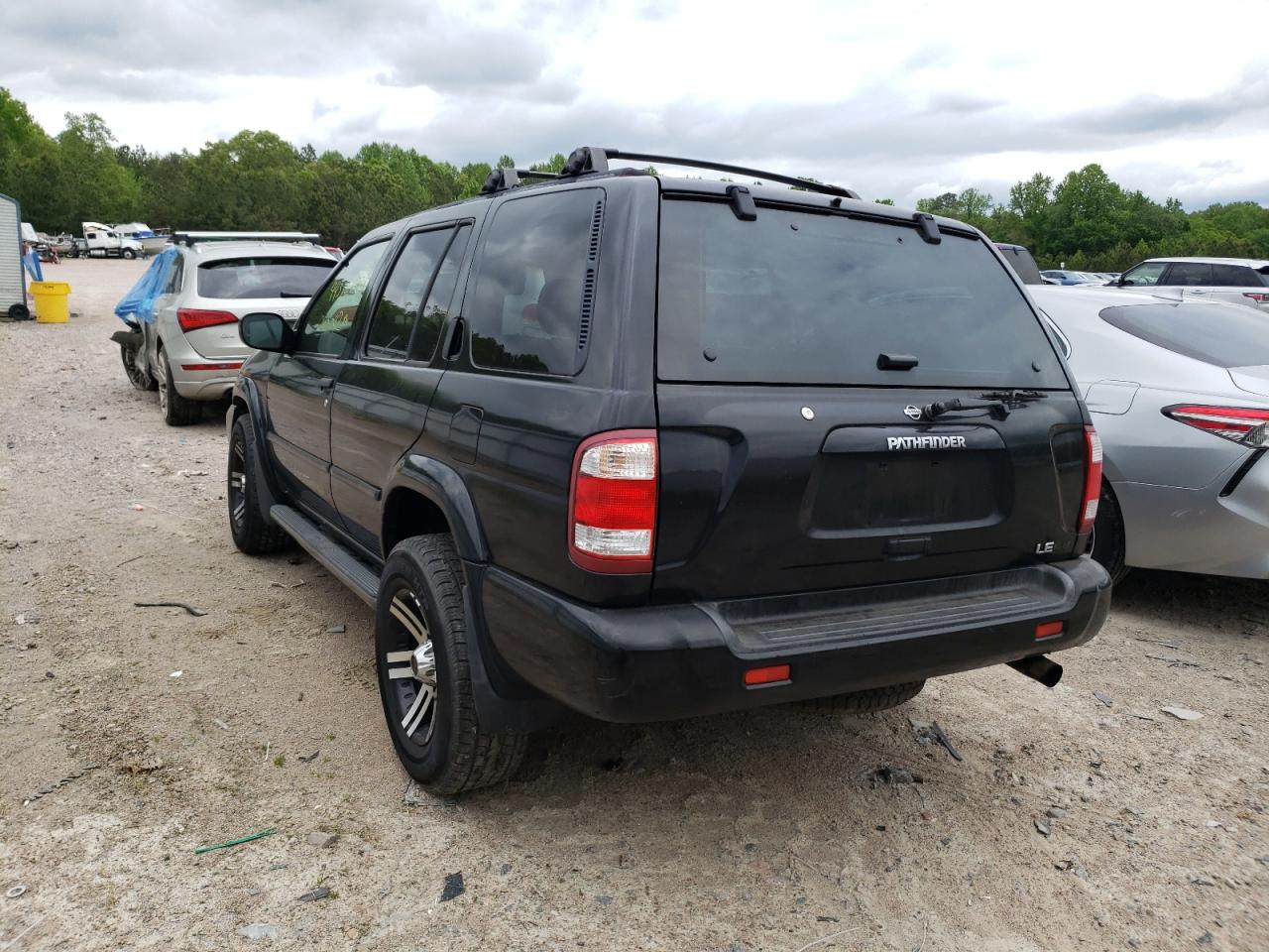 Photo 3 from auction – 2001 NISSAN PATHFINDER with VIN JN8DR07X61W512519
