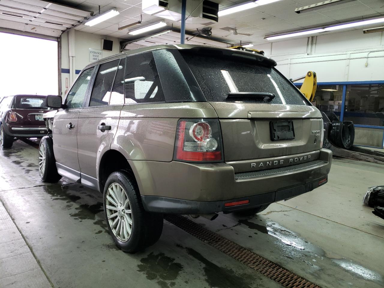 Photo 3 from auction – 2011 LAND ROVER RANGE ROVE with VIN SALSF2D46BA282425