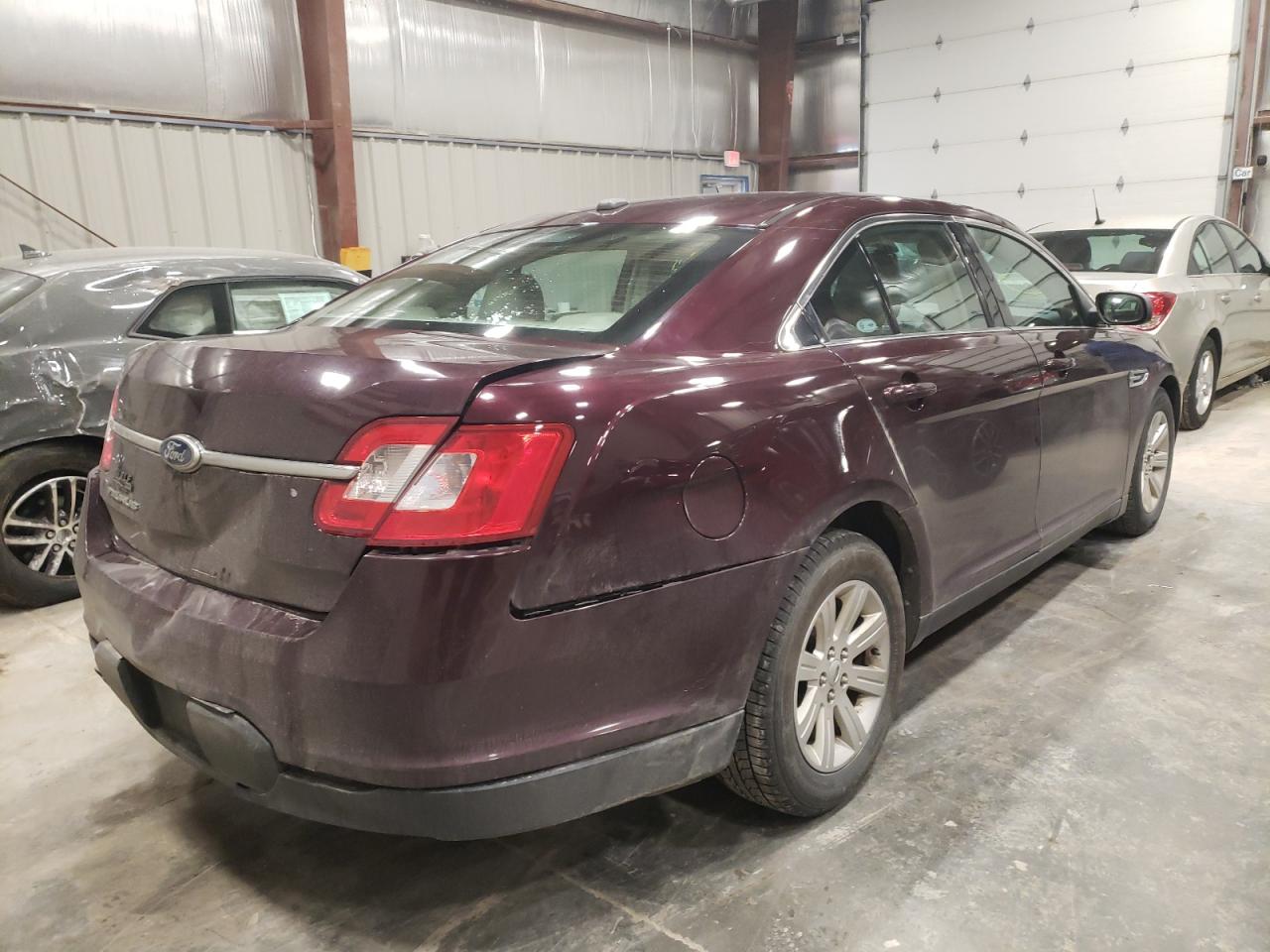 Фото 4 с аукциона – 2011 FORD TAURUS SE с VIN 1FAHP2DW8BG116054