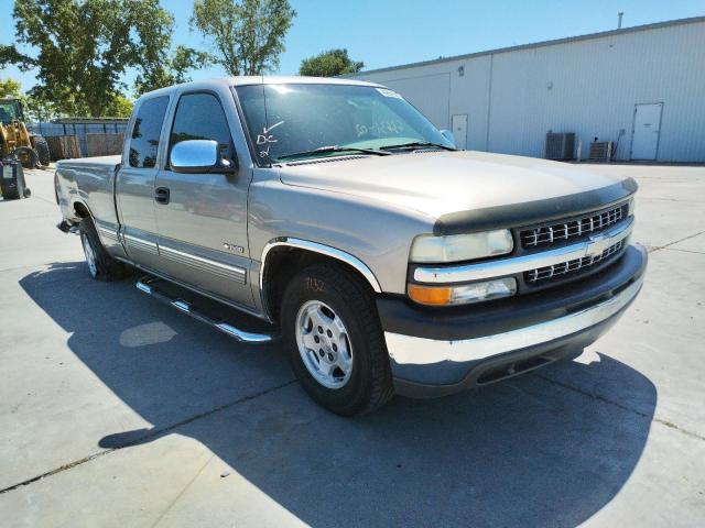 CHEVROLET SILVERADO 2002 with VIN 2GCEC19V821403796 - Photo from auction