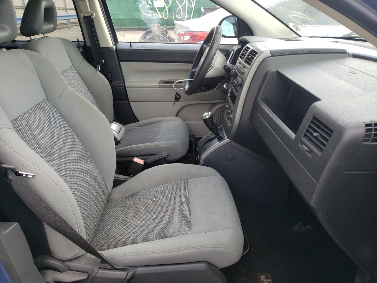 Photo 5 from auction – 2007 JEEP COMPASS with VIN 1J8FT47W07D221872