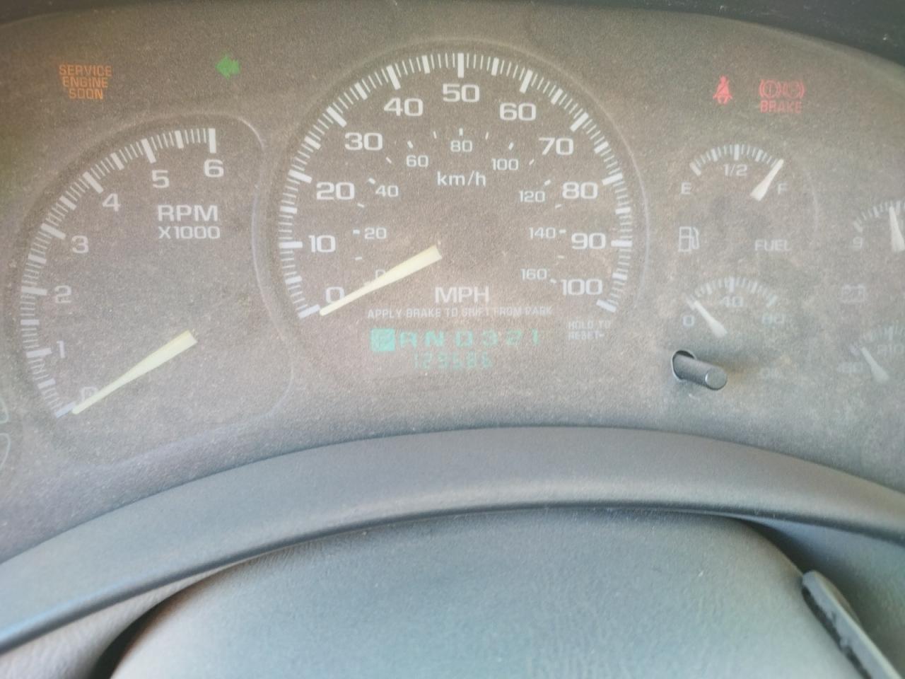 Photo 8 from auction – 2000 CHEVROLET SILVERADO with VIN 2GCEC19V5Y1395875