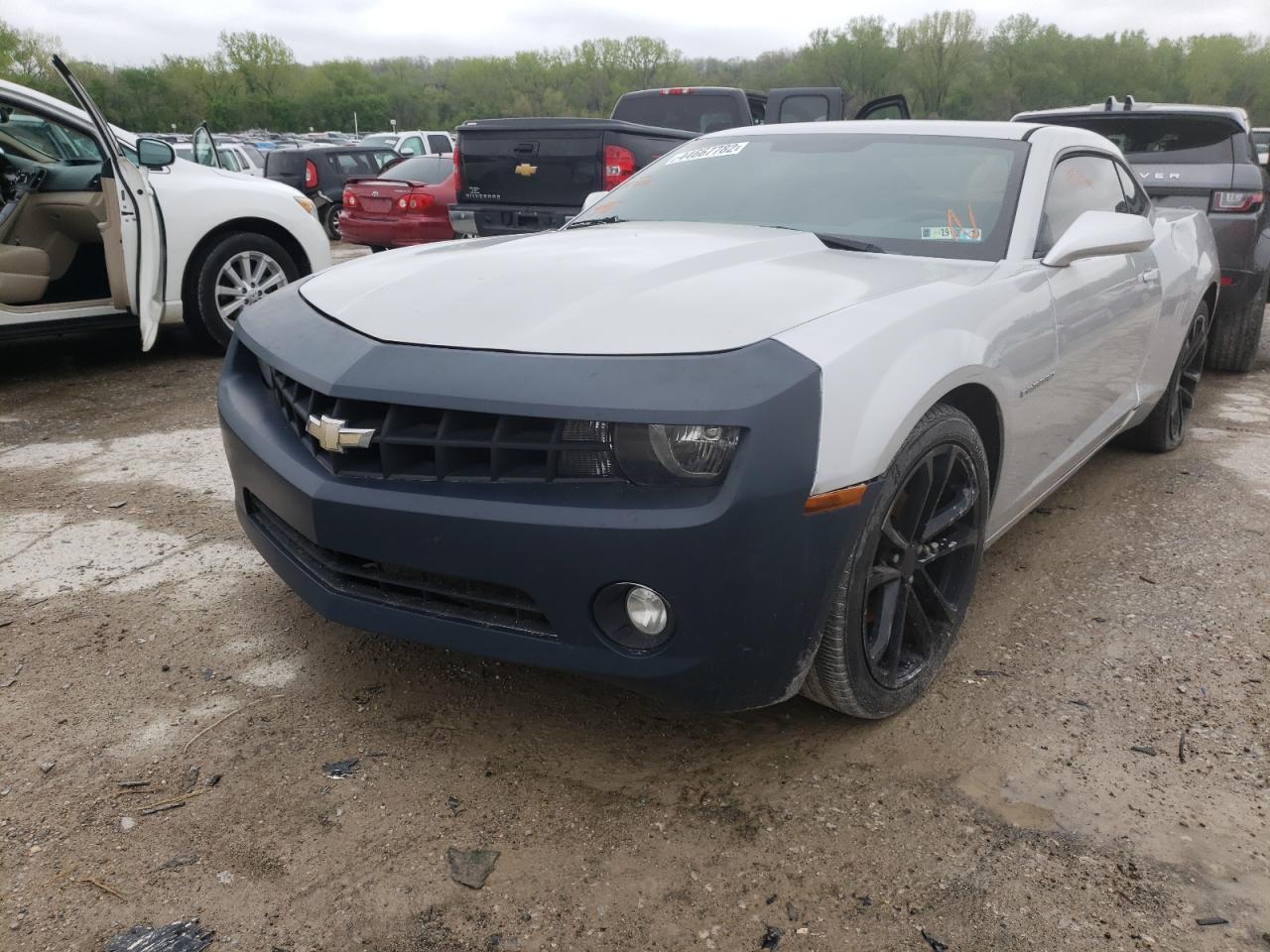 Photo 2 from auction – 2013 CHEVROLET CAMARO LT with VIN 2G1FB1E38D9107119