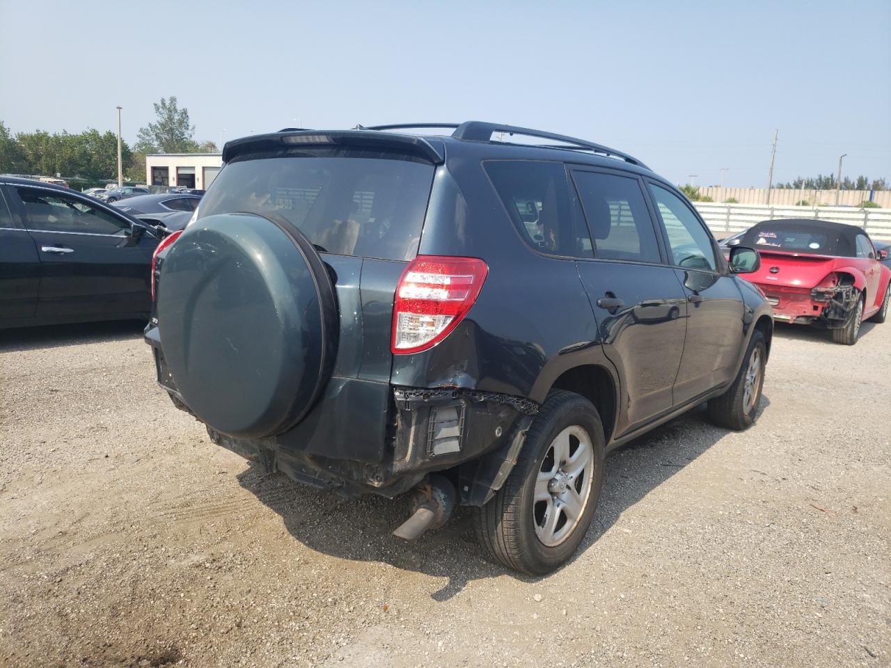 Photo 17 from auction – 2010 TOYOTA RAV4 with VIN 2T3ZF4DV8AW036812