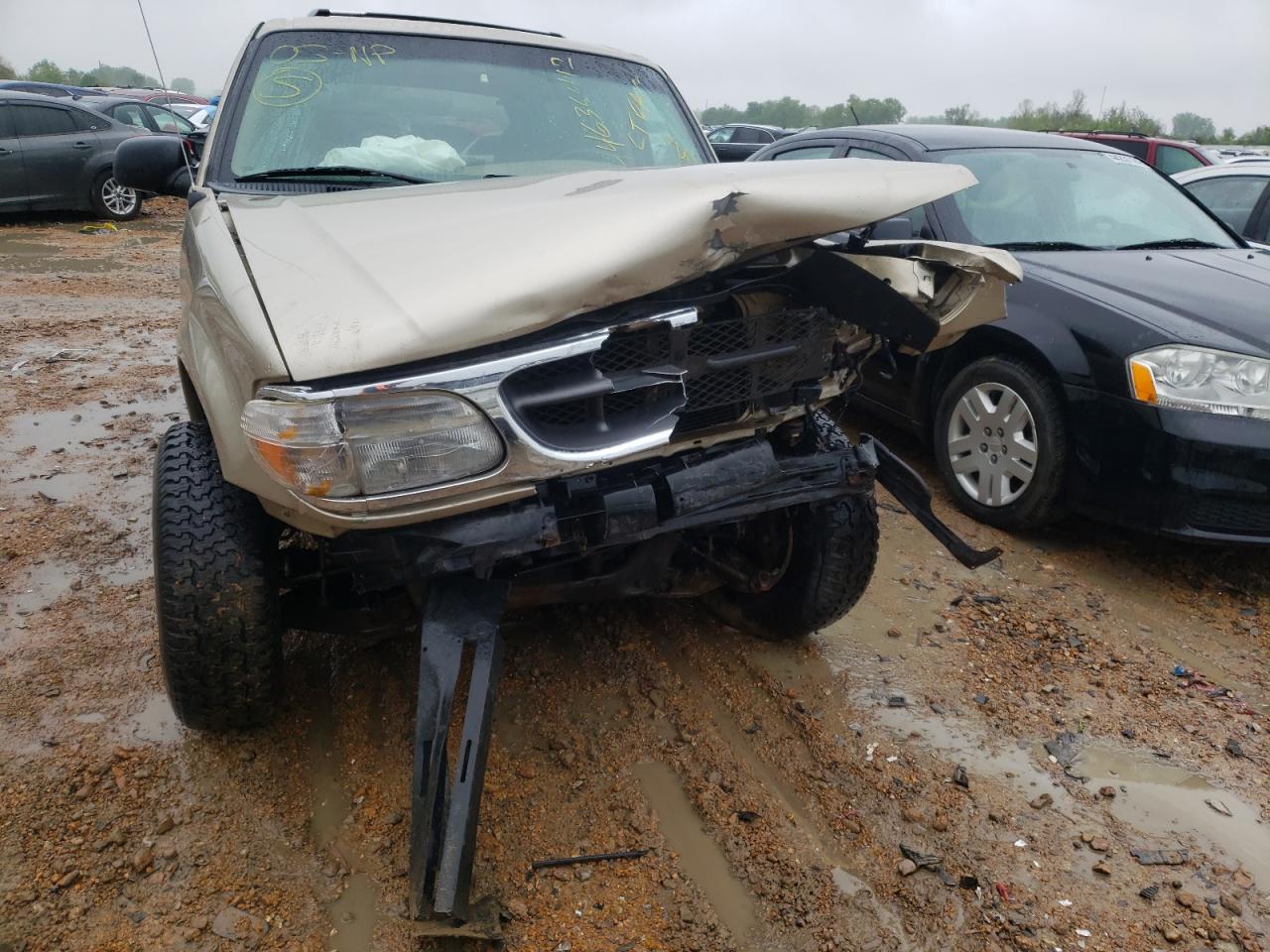 Photo 9 from auction – 2000 FORD EXPLORER X with VIN 1FMZU73XXYZB09906