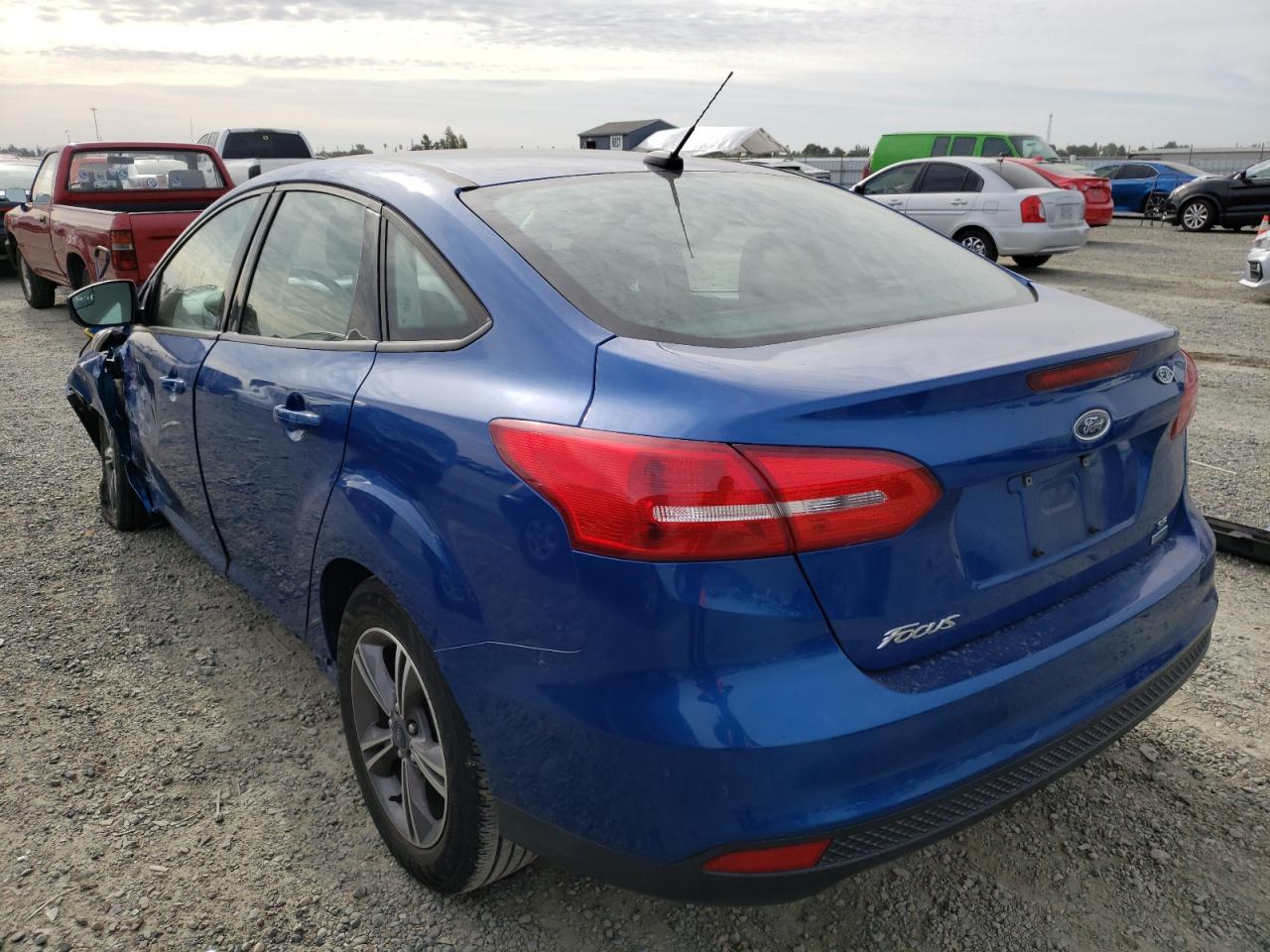 Photo 3 from auction – 2018 FORD FOCUS SE with VIN 1FADP3FE8JL224303