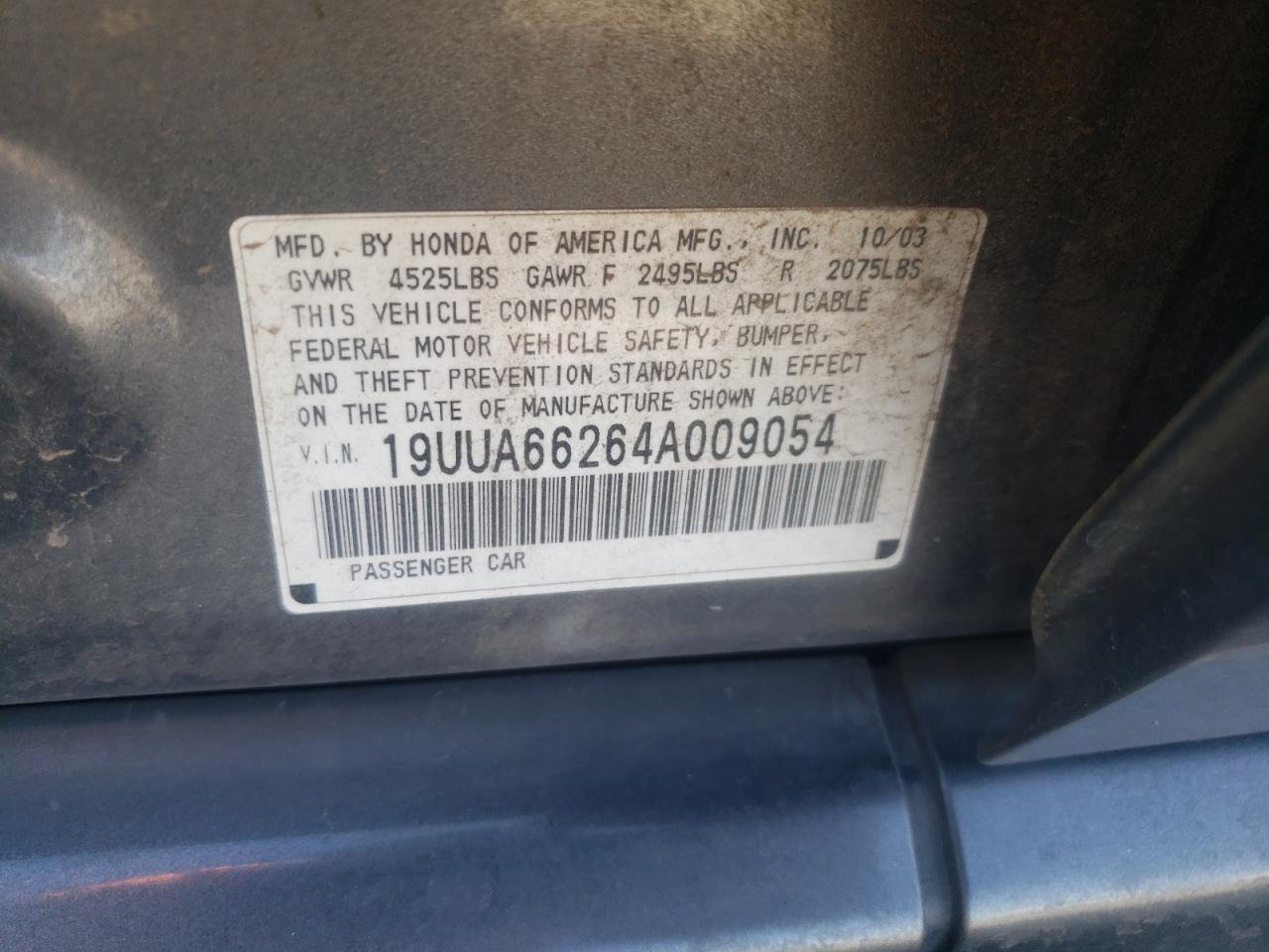 Photo 10 from auction – 2004 ACURA TL with VIN 19UUA66264A009054