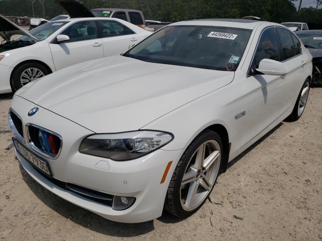 Photo 2 from auction – 2012 BMW 528 I with VIN WBAXG5C50CDW24986