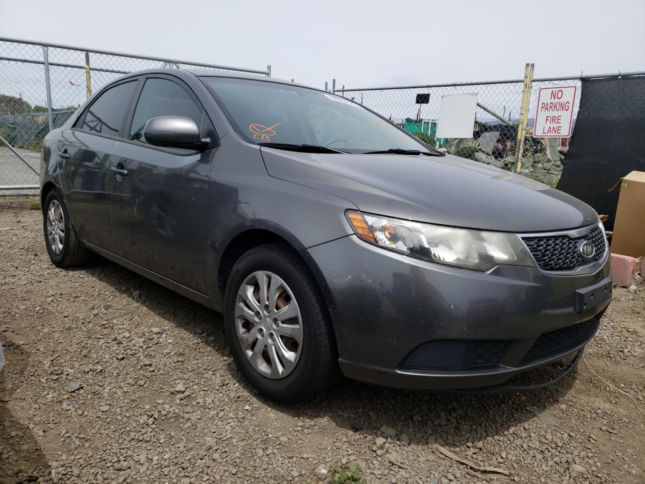 KIA FORTE EX 2013 with VIN KNAFU4A24D5725046 - Photo from auction