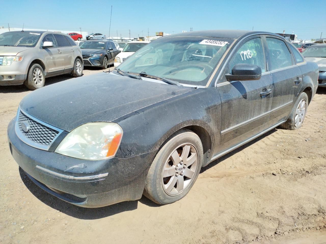 Photo 2 from auction – 2005 FORD FIVE HUNDR with VIN 1FAFP24185G183110