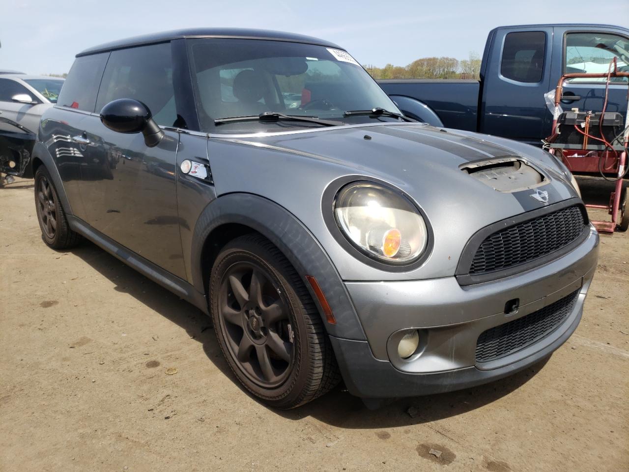 MINI COOPER S 2008 with VIN WMWMF73588TT92782 - Photo from auction