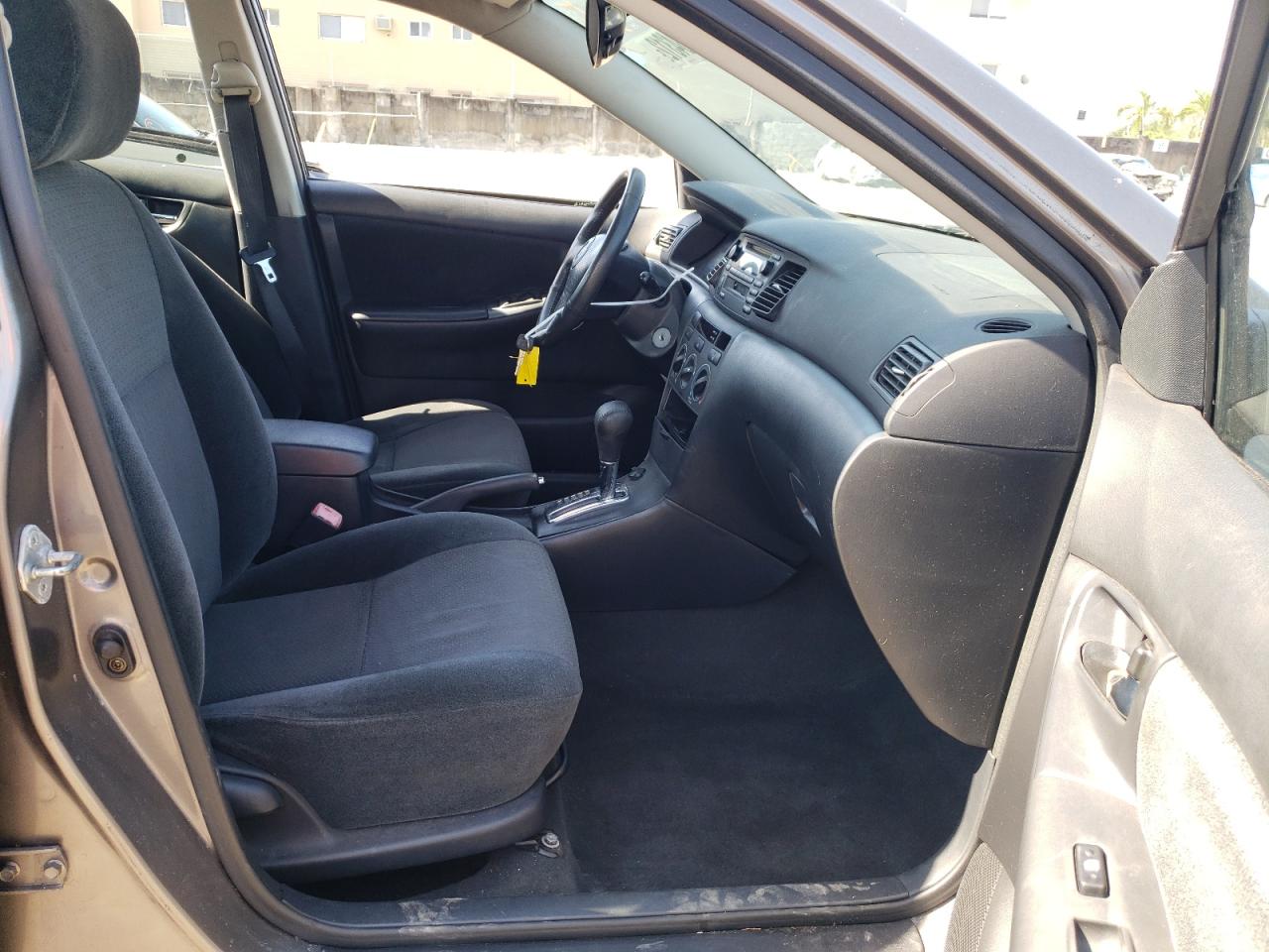 Photo 5 from auction – 2004 TOYOTA COROLLA CE with VIN 2T1BR32E84C276690