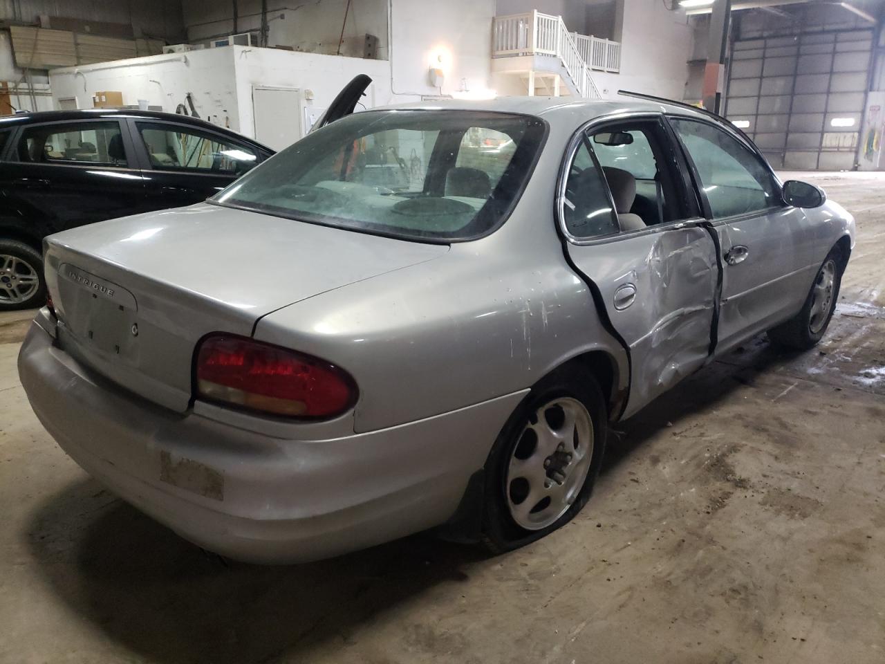 Zdjęcie 4 z aukcji – 1998 OLDSMOBILE INTRIGUE G z VIN 1G3WS52K2WF388970