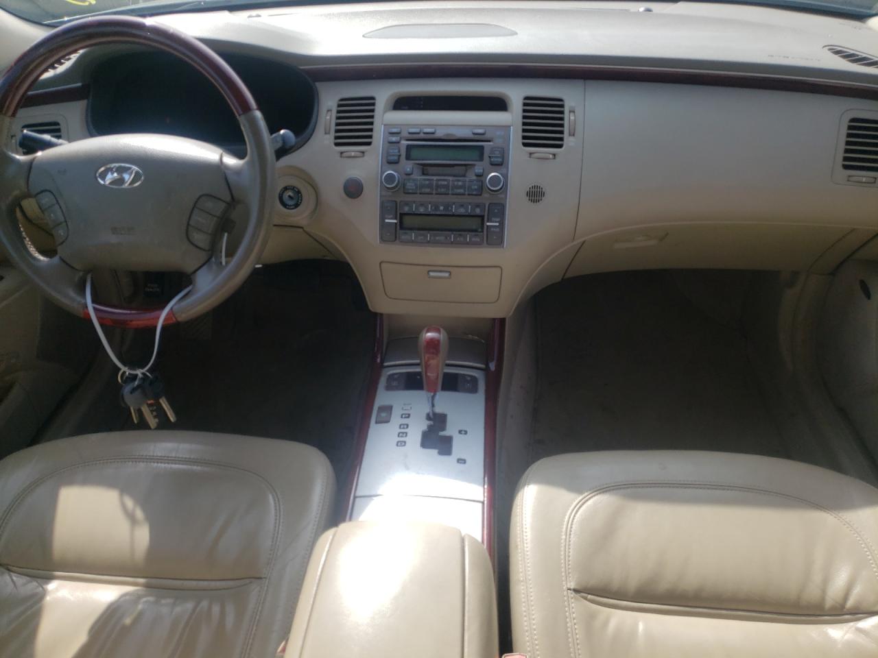 Photo 9 from auction – 2006 HYUNDAI AZERA SE with VIN KMHFC46F96A061284