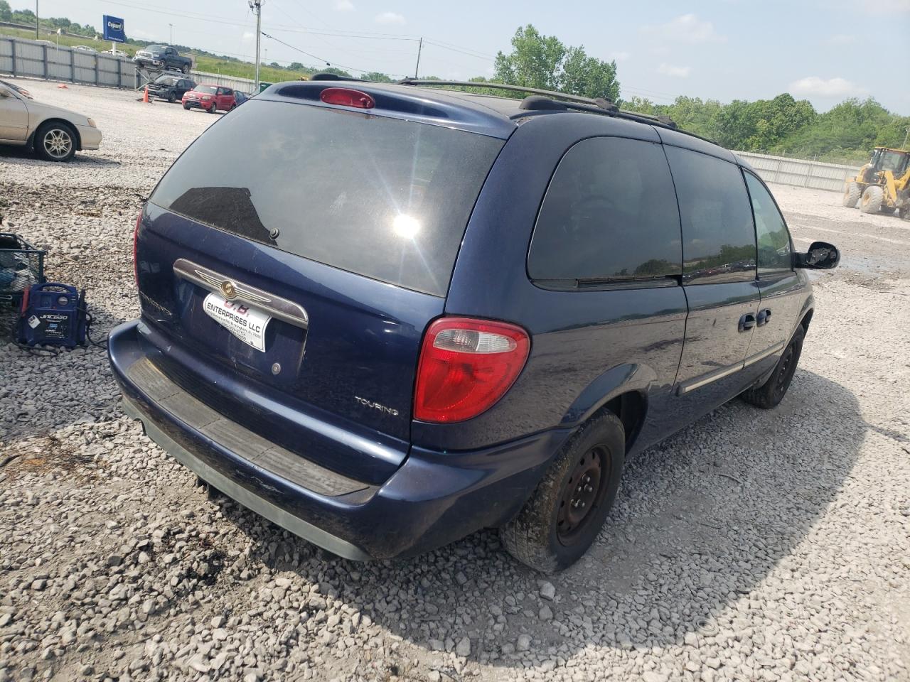 Photo 4 from auction – 2005 CHRYSLER TOWN & COU with VIN 2C4GP54L95R460959