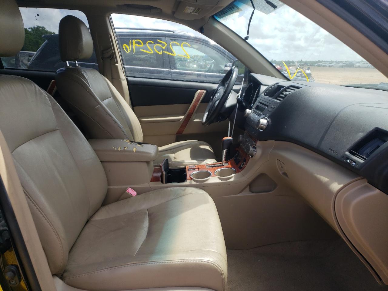 Photo 5 from auction – 2008 TOYOTA HIGHLANDER with VIN JTEDS42A082055150