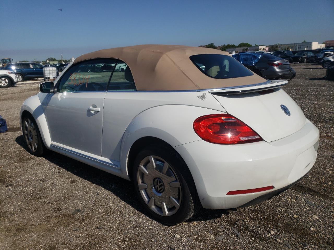 Photo 3 from auction – 2014 VOLKSWAGEN BEETLE with VIN 3VW517AT8EM821627