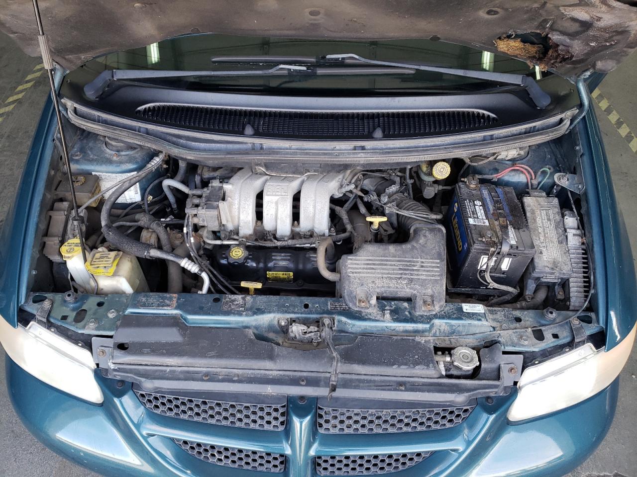 Photo 7 from auction – 2000 DODGE CARAVAN SE with VIN 2B4GP45G7YR737556
