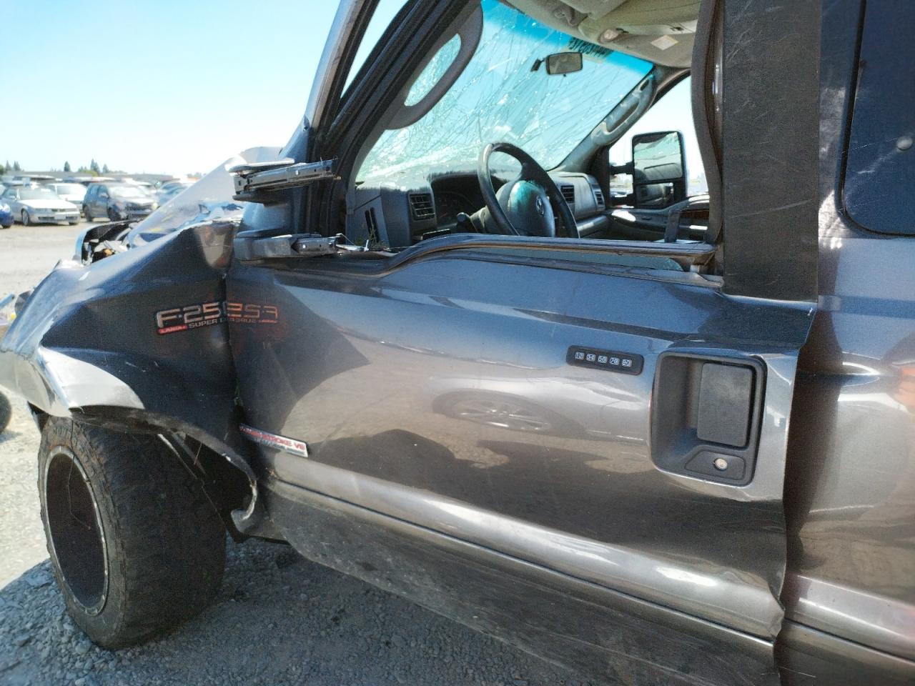 Photo 10 from auction – 2004 FORD F250 SUPER with VIN 1FTNX21P94EC63296