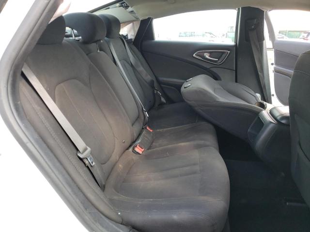 Photo 6 from auction – 2015 CHRYSLER 200 LIMITE with VIN 1C3CCCAB1FN747631