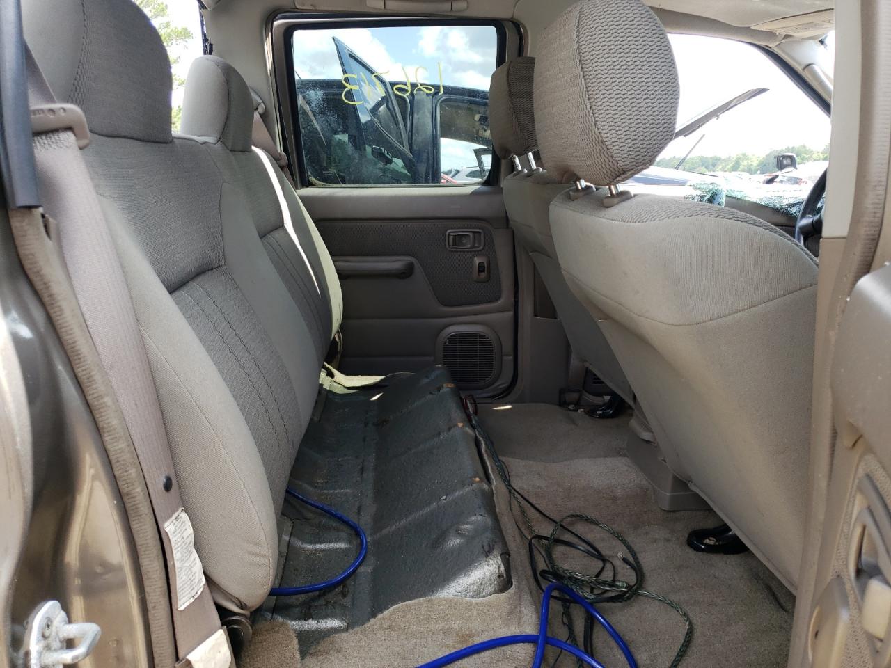 Photo 6 from auction – 2004 NISSAN FRONTIER C with VIN 1N6ED27T54C464425