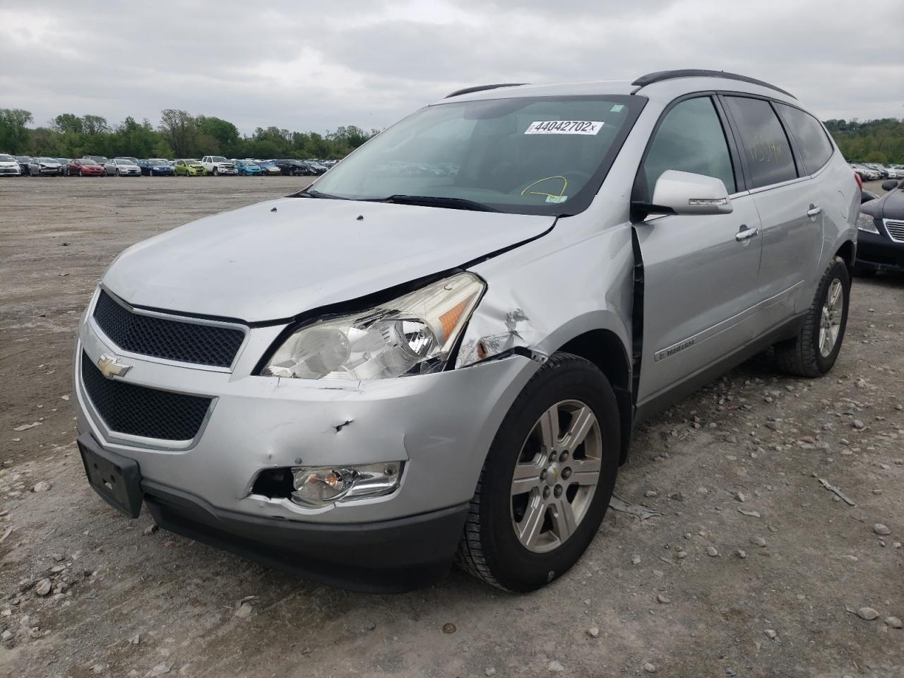 Photo 2 from auction – 2009 CHEVROLET TRAVERSE L with VIN 1GNER23DX9S130091