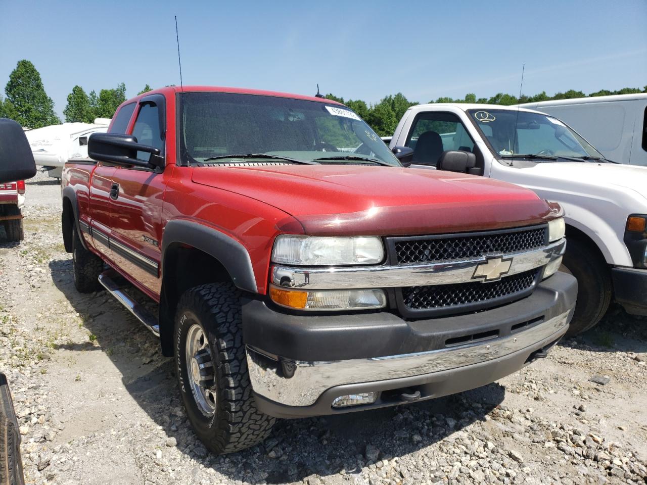 CHEVROLET SILVERADO 2002 with VIN 1GCHK29U42E266626 - Photo from auction