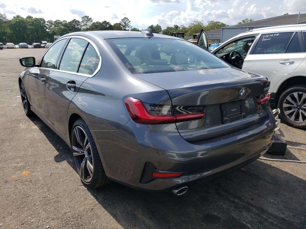 Photo 3 from auction – 2022 BMW 330I with VIN 3MW5R1J09N8C25527