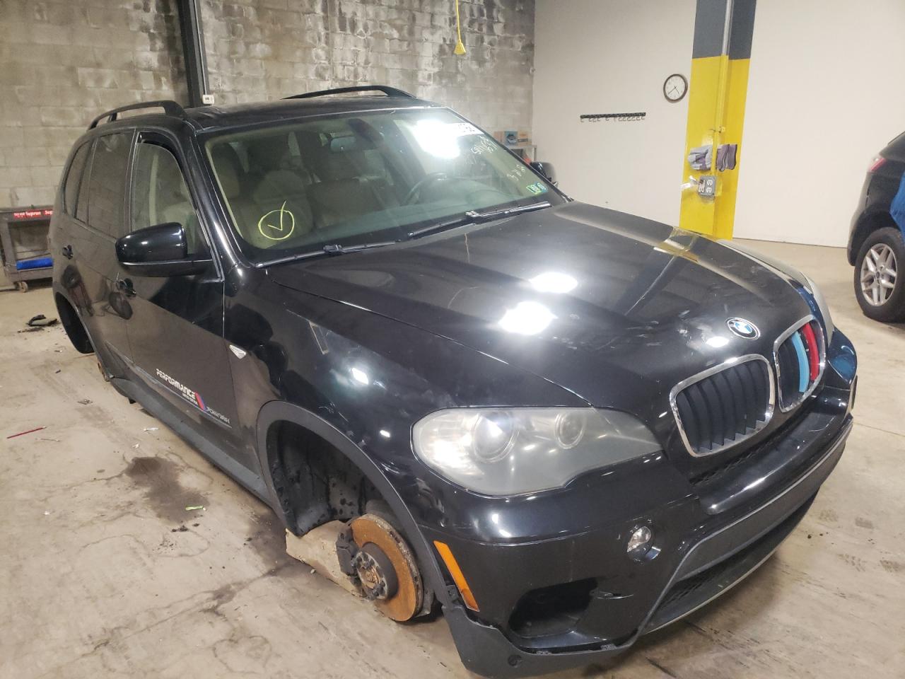 BMW X5 XDRIVE3 2011 with VIN 5UXZV4C54BL408377 - Photo from auction