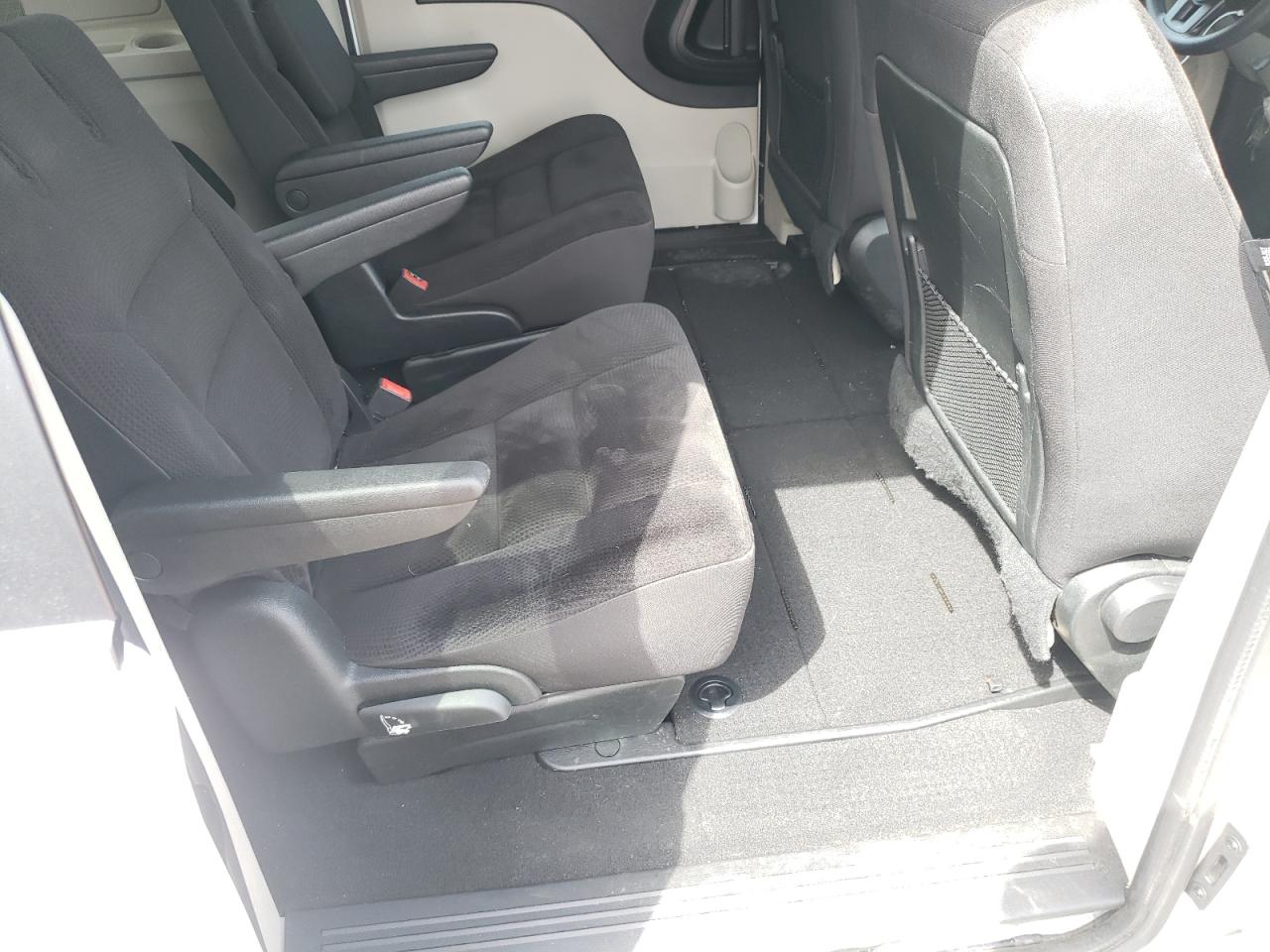Photo 6 from auction – 2018 DODGE GRAND CARA with VIN 2C4RDGBG4JR259676