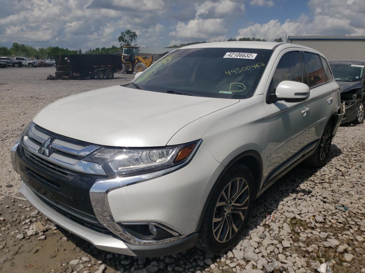 Photo 2 from auction – 2016 MITSUBISHI OUTLANDER with VIN JA4AD3A35GZ044157