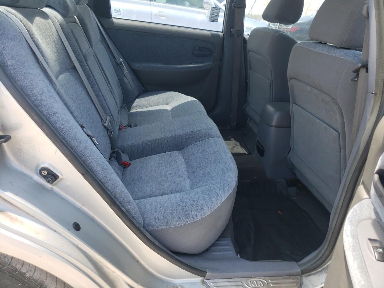 Photo 6 from auction – 2006 KIA OPTIMA LX with VIN KNAGD126165457094