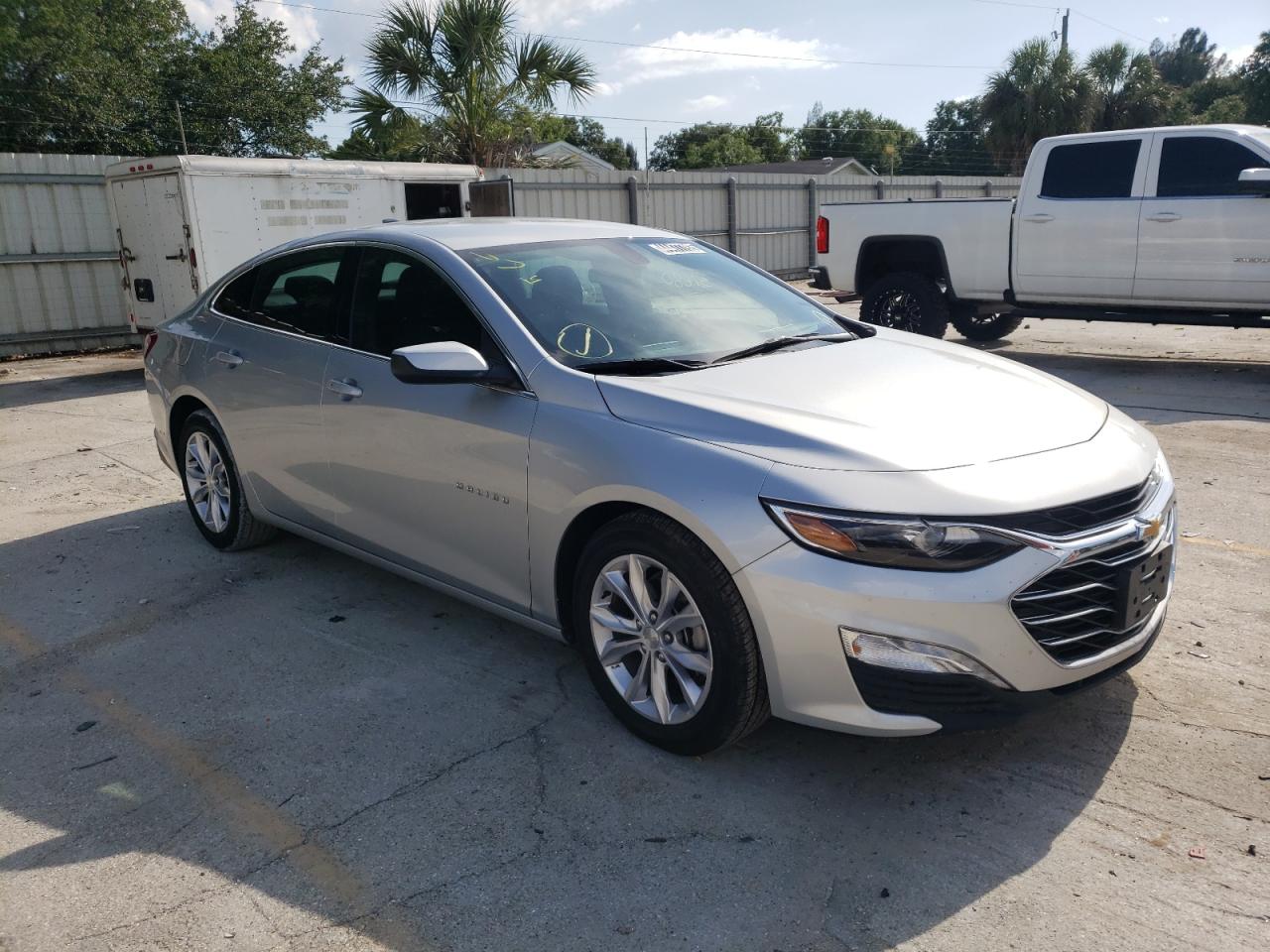 Photo 1 from auction – 2020 CHEVROLET MALIBU LT with VIN 1G1ZD5ST2LF031504