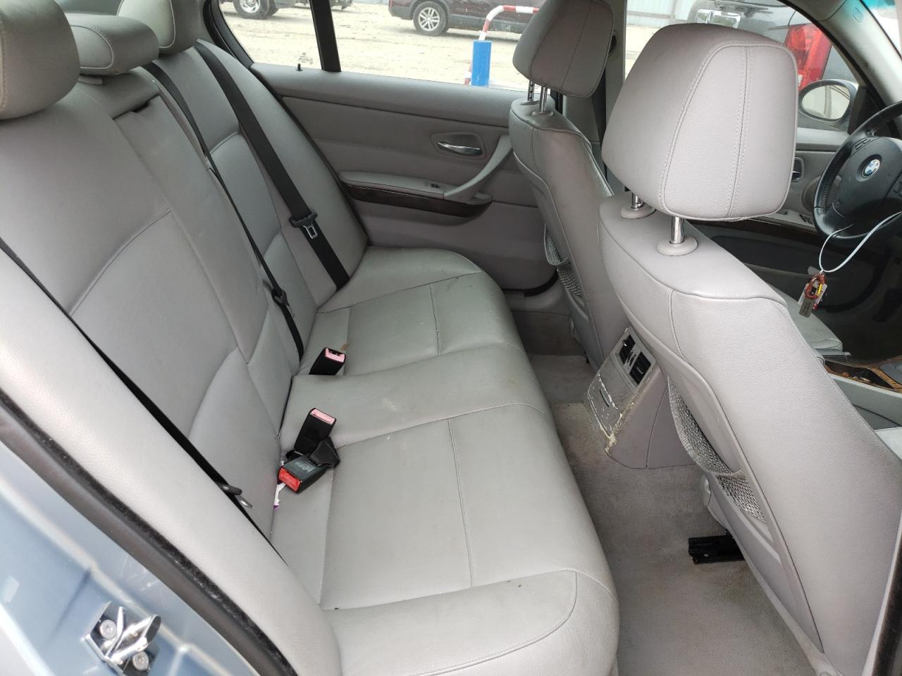 Photo 6 from auction – 2007 BMW 328 I with VIN WBAVA37517NL11209