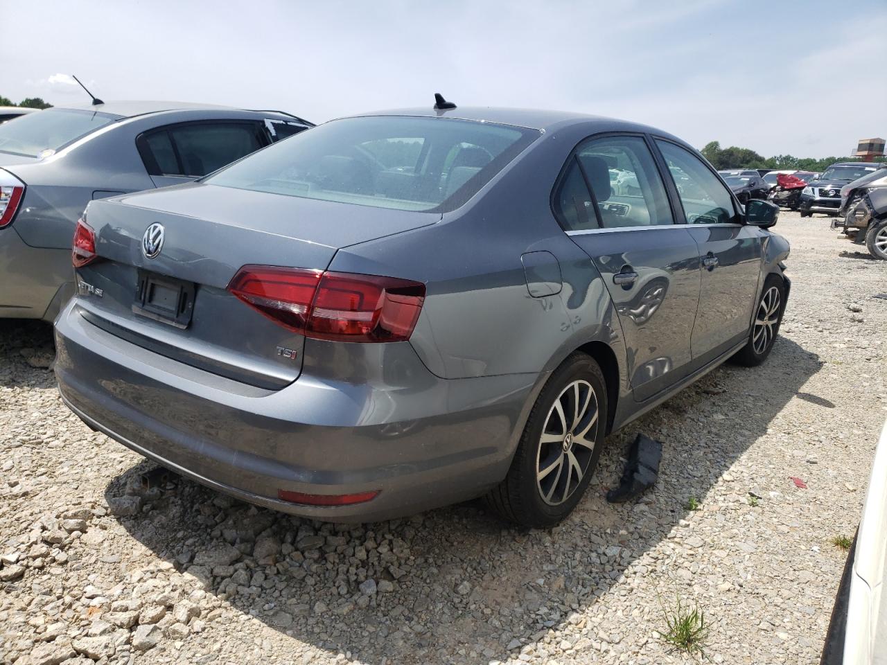 Photo 4 from auction – 2017 VOLKSWAGEN JETTA SE with VIN 3VWDB7AJXHM251612