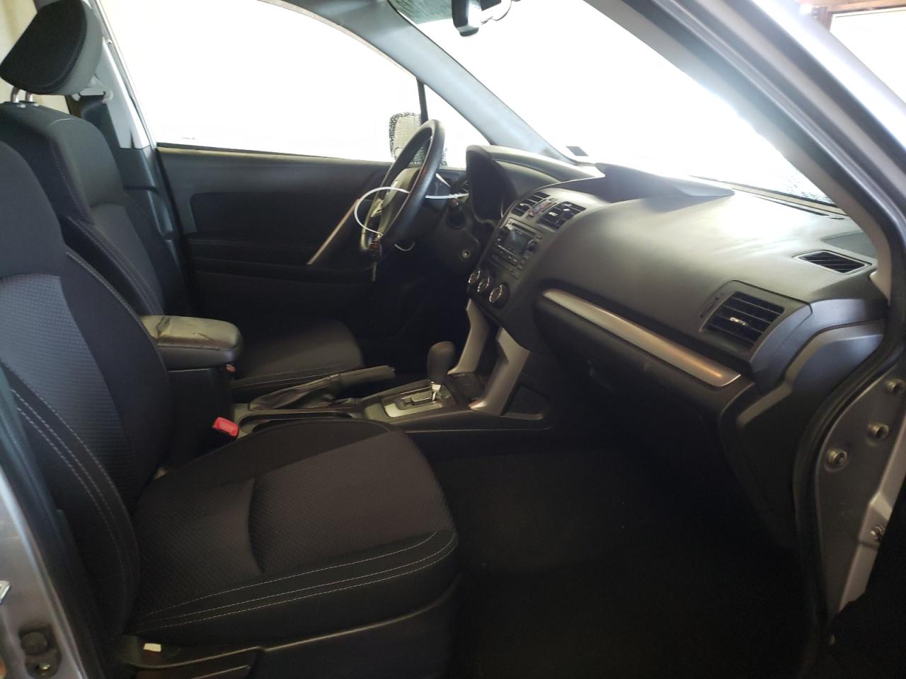 Photo 5 from auction – 2015 SUBARU FORESTER 2 with VIN JF2SJADC4FH574158