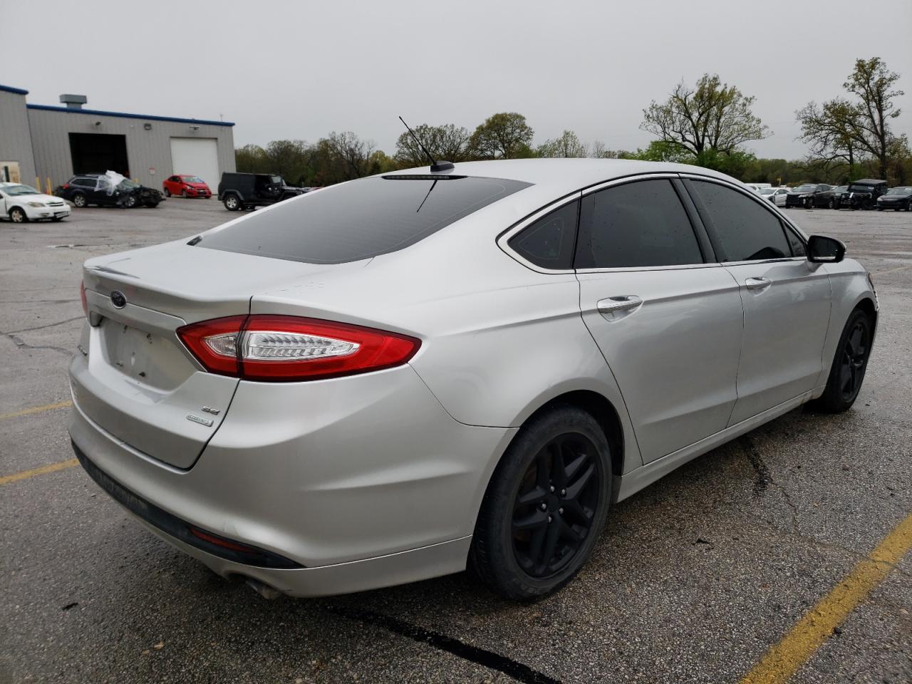 Photo 4 from auction – 2013 FORD FUSION SE with VIN 3FA6P0HR1DR242901