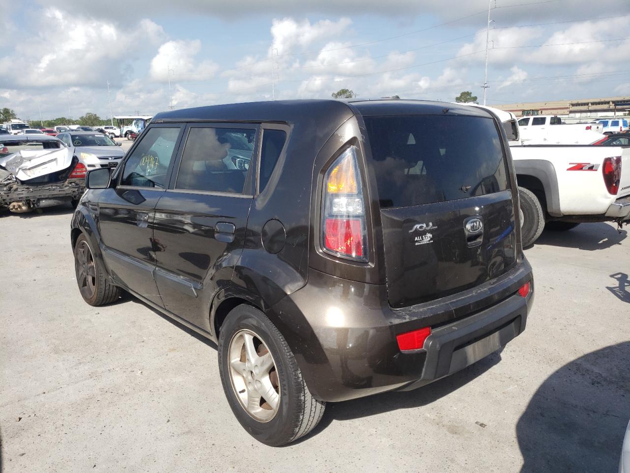 Photo 3 from auction – 2010 KIA SOUL with VIN KNDJT2A24A7095761