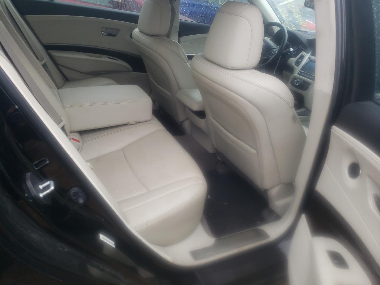 Photo 6 from auction – 2014 ACURA RLX TECH with VIN JH4KC1F53EC000233