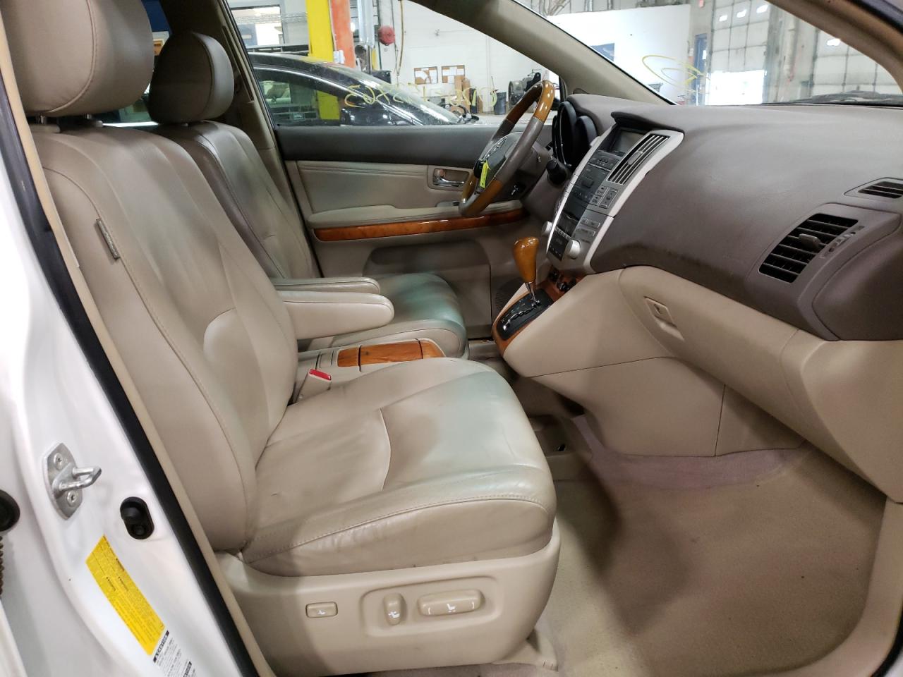 Photo 5 from auction – 2008 LEXUS RX 350 with VIN 2T2HK31U58C051510