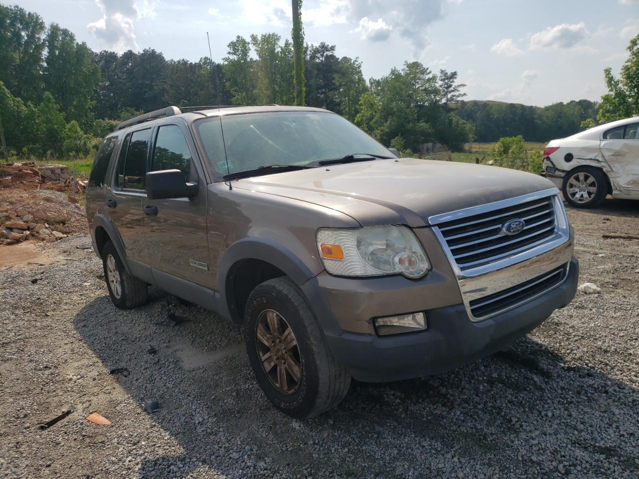 FORD EXPLORER X 2006 with VIN 1FMEU63E76UA43090 - Photo from auction