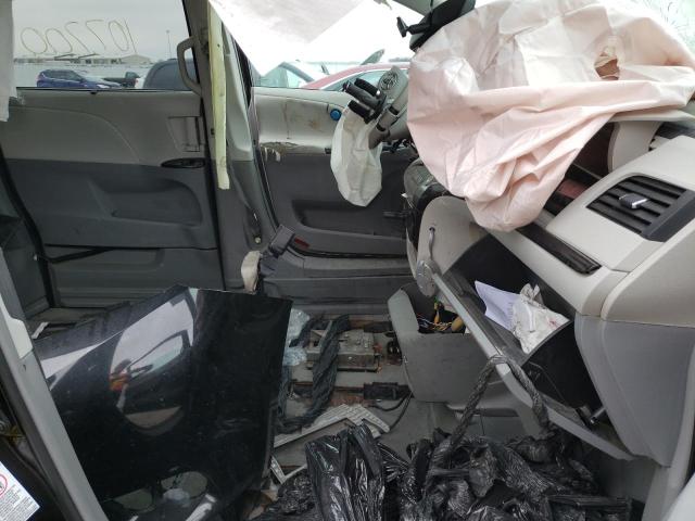 Photo 5 from auction – 2013 TOYOTA SIENNA LE with VIN 5TDKK3DC8DS326091