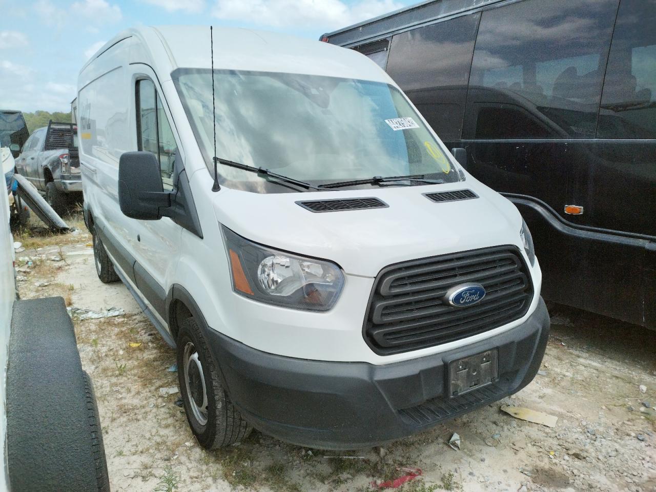 FORD TRANSIT T- 2019 with VIN 1FTYR2CM2KKB07514 - Photo from auction