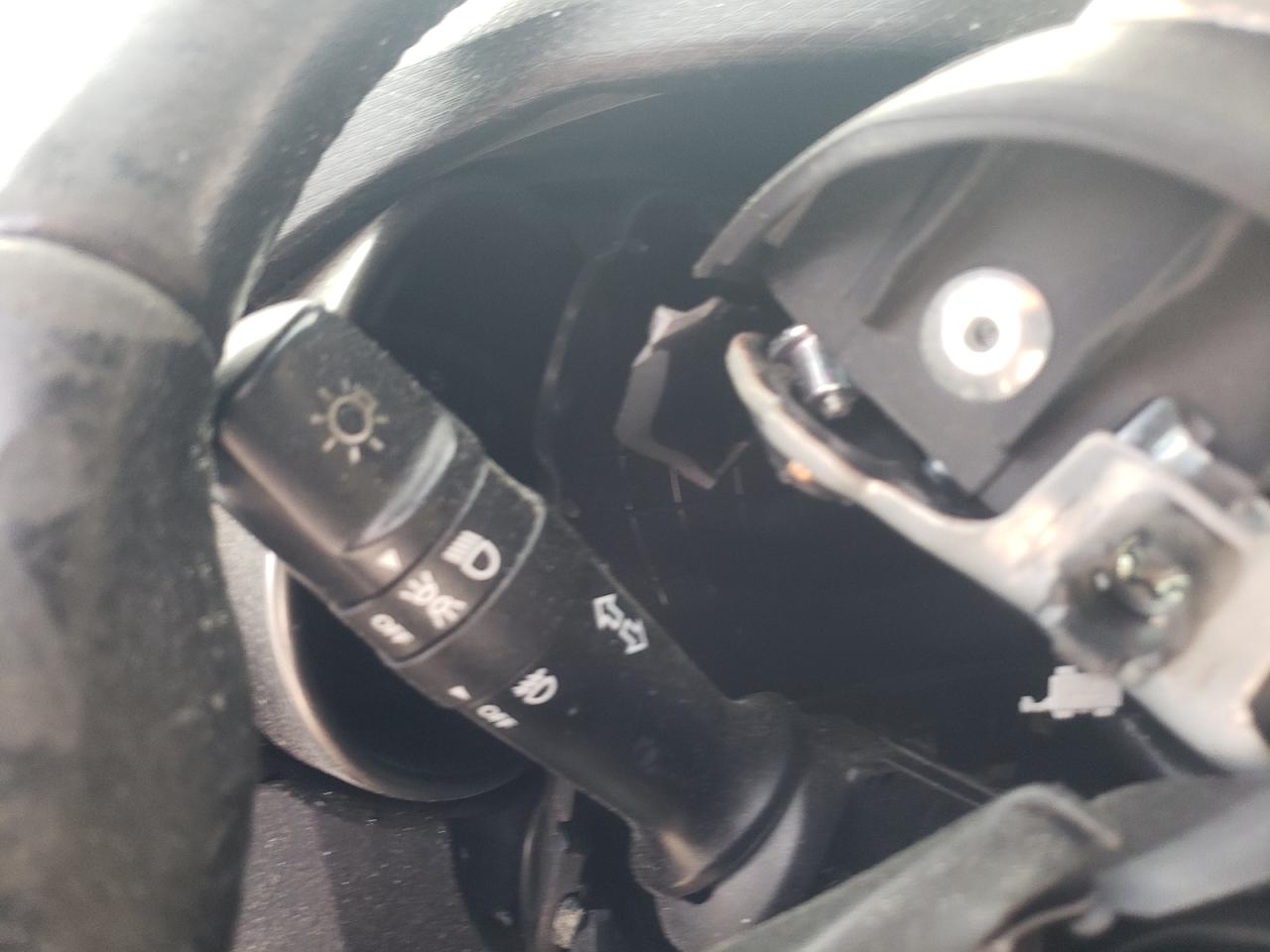 Photo 8 from auction – 2013 HYUNDAI VELOSTER with VIN KMHTC6AD0DU126183